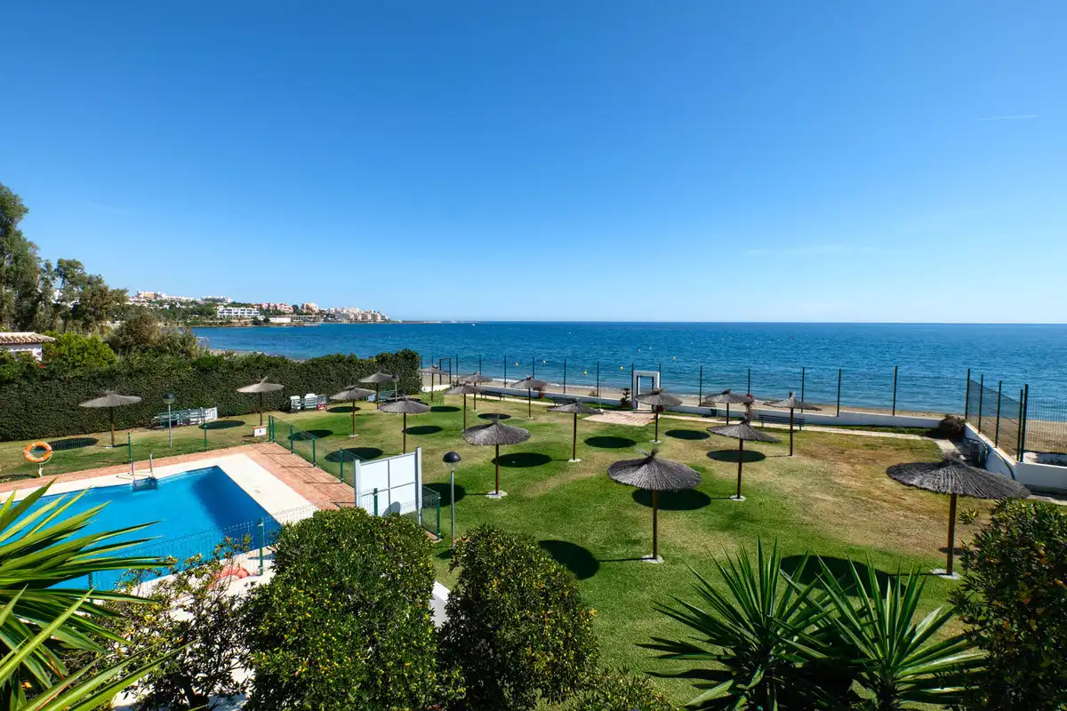 Apartament amb piscina en venda a Estepona Pueblo, imagen 31