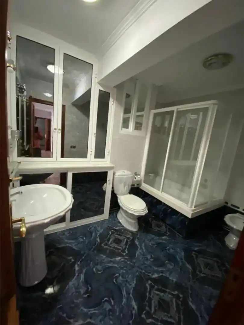 Baño de Piso en venta en Forcarei con Parquet, Trastero y Amueblado