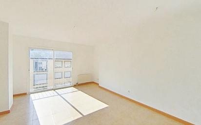 Living room of Flat for sale in Aranjuez  with Heating, Terrace and Storage room