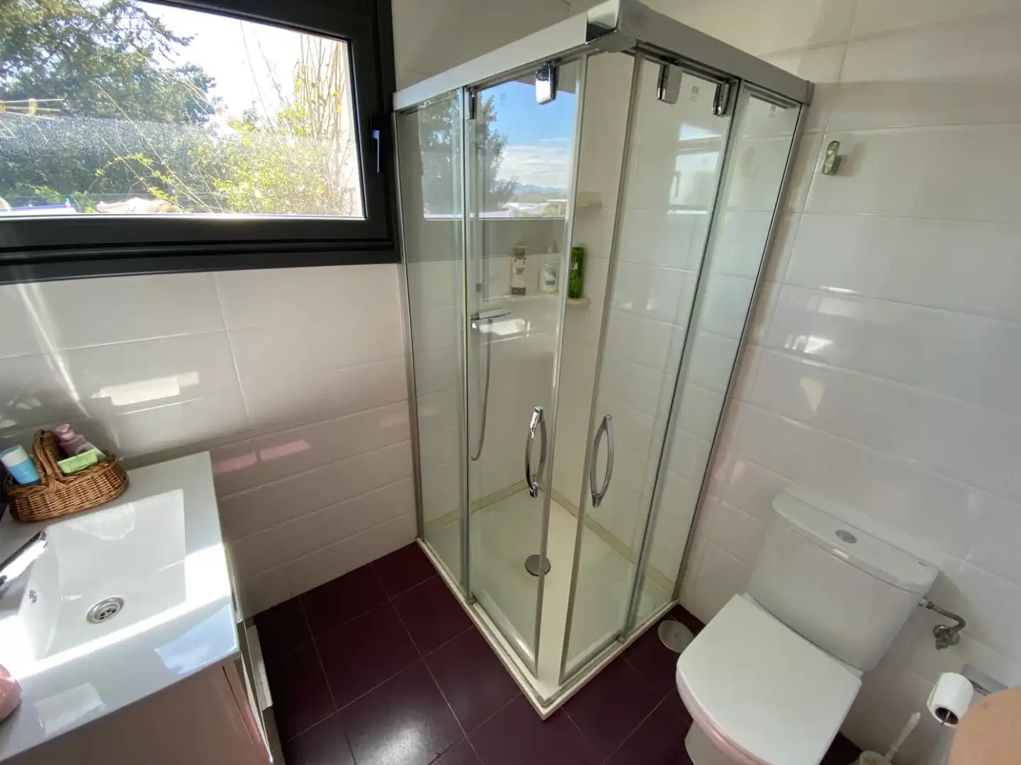 Bany de Casa o xalet en venda en Sariego amb Calefacció, Terrassa i Traster