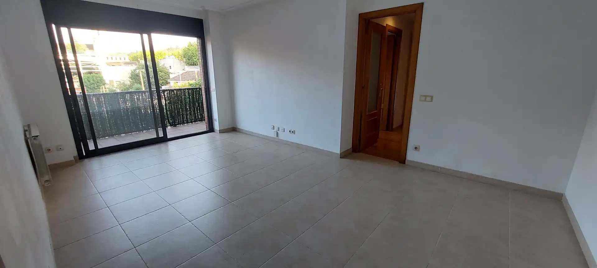Wohnzimmer von Wohnung zur Miete in Vallgorguina mit Heizung, Parkett und Balkon