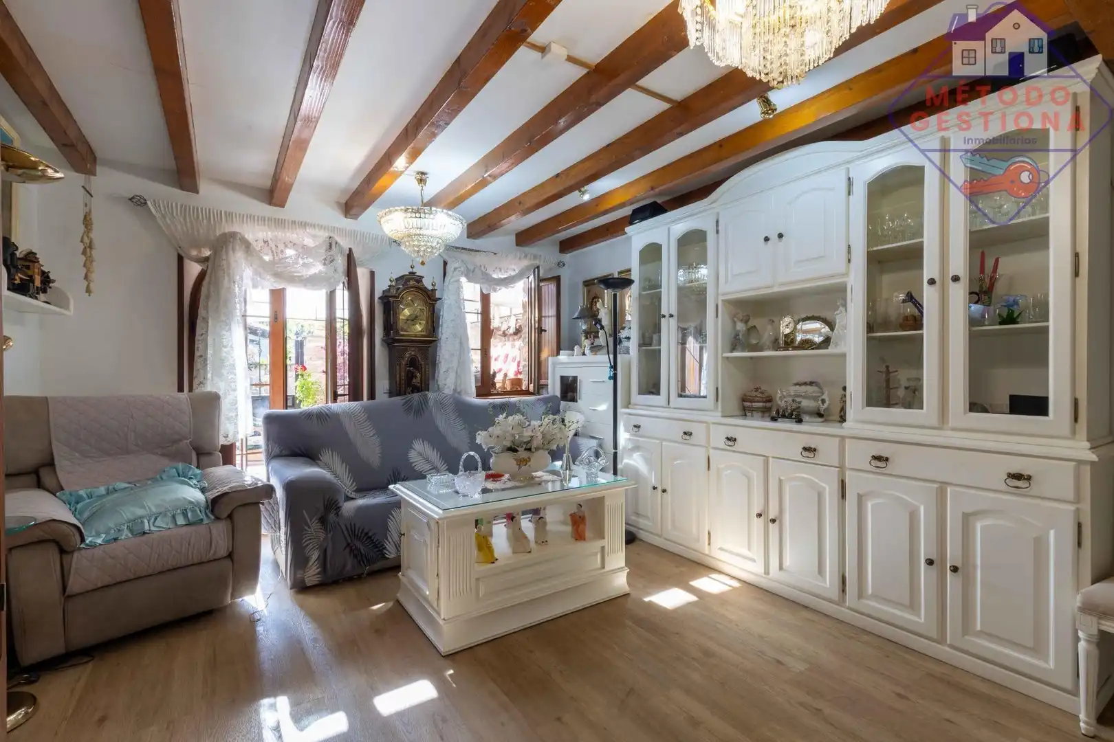 Sala de estar de Casa o chalet en venta en Cabuérniga con Calefacción, Terraza y Balcón