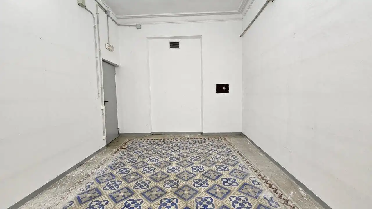 Gebäude zum Verkauf in Figueres