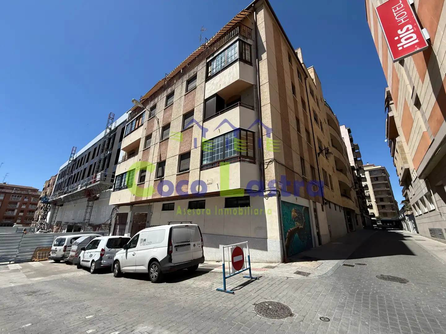 Außenansicht von Wohnungen zum Verkauf in Salamanca mit Heizung, Parkett und Balkon