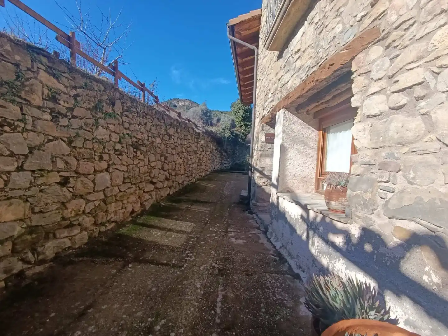 Vista exterior de Casa o xalet en venda en Graus amb Calefacció, Jardí privat i Traster