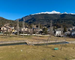 Vista exterior de Apartament en venda en Villanúa amb Calefacció, Parquet i Terrassa