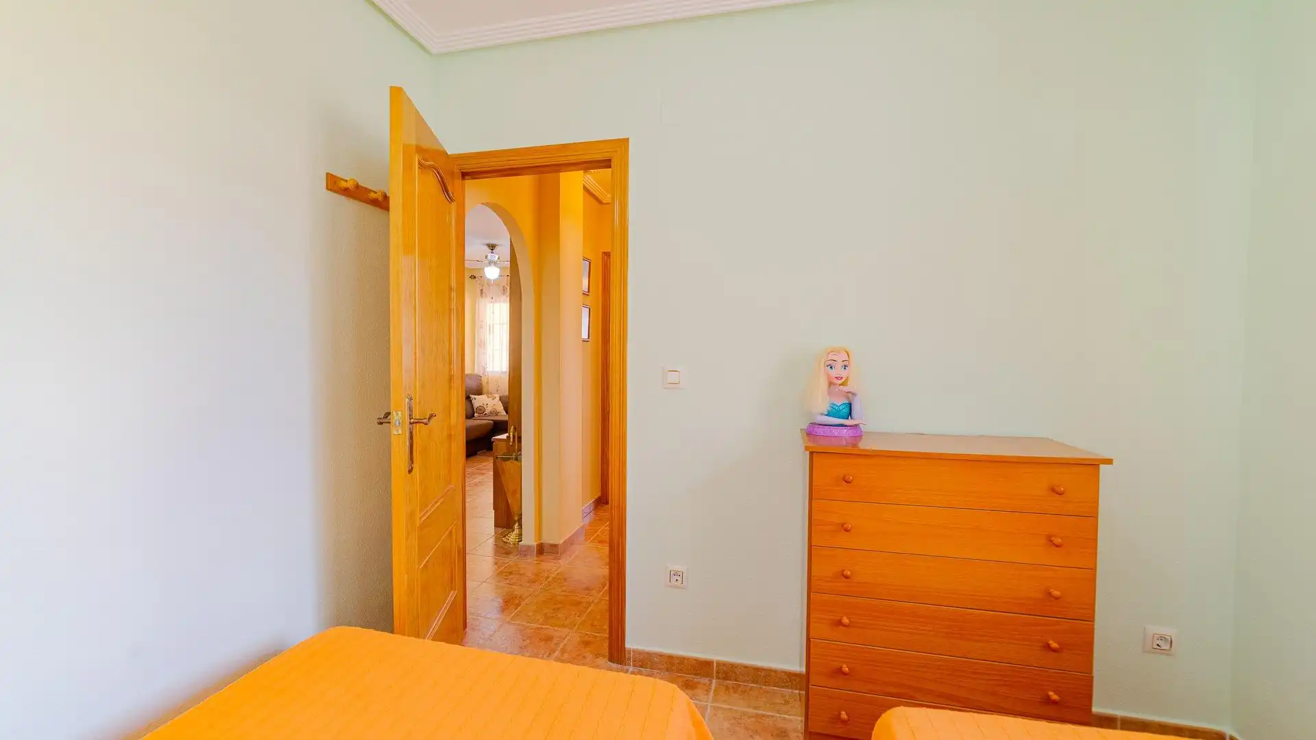 Dormitori de Casa o xalet en venda en Orihuela amb Jardí privat, Terrassa i Piscina