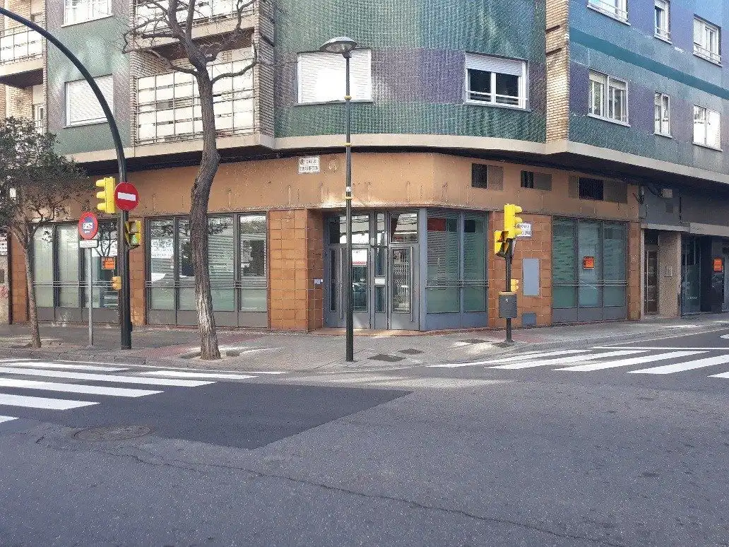 Local comercial en venda a Universidad