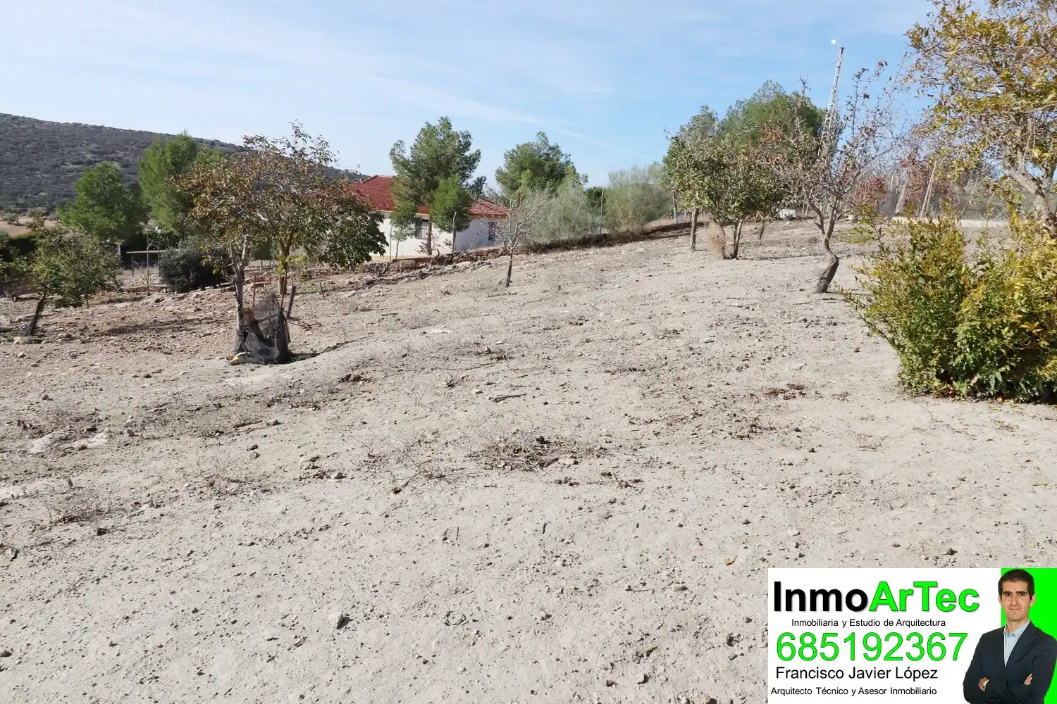Finca rústica en venda en Iznalloz amb Jardí privat, Terrassa i Piscina