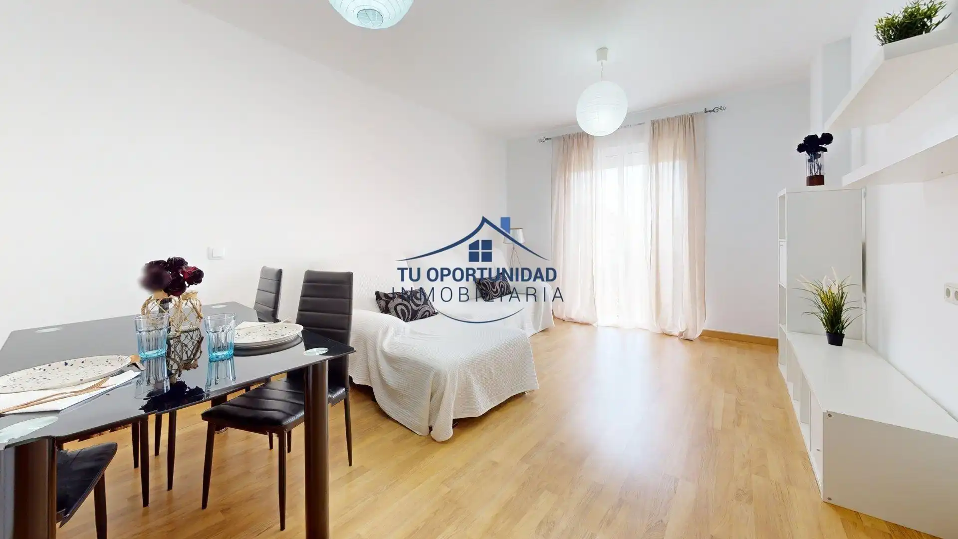 Dormitori de Pis en venda en  Murcia Capital amb Aire condicionat, Traster i Moblat