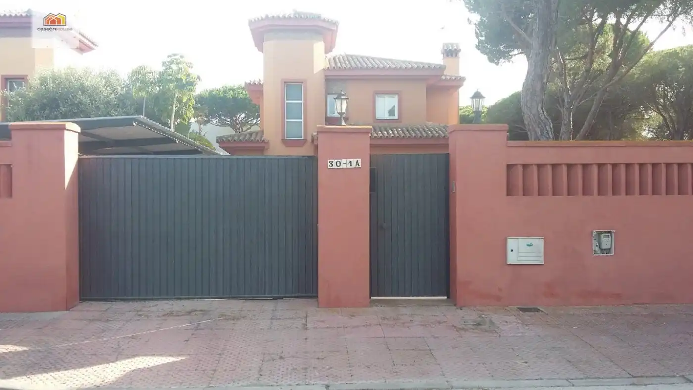 Villa mit Pool zum Verkauf in La Barrosa, imagen 4
