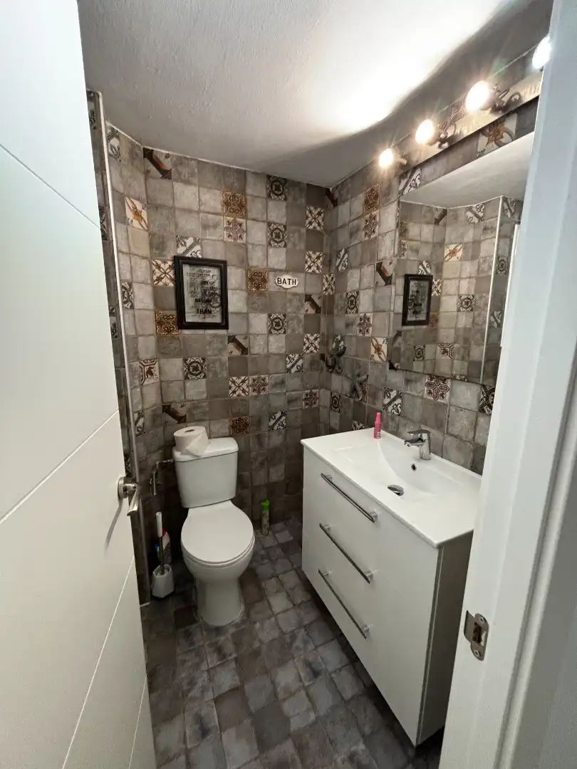 Bathroom of Apartments for rent in Castelldefels  with Heating and Terrace