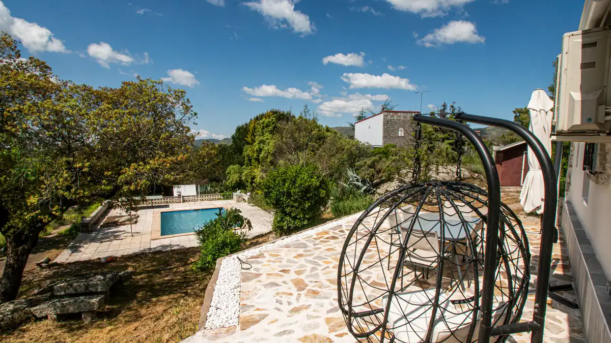 Terrassa de Casa o xalet en venda en Fresnedillas de la Oliva amb Aire condicionat, Calefacció i Jardí privat
