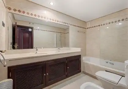 Bathroom of Apartments for sale in La Mairena