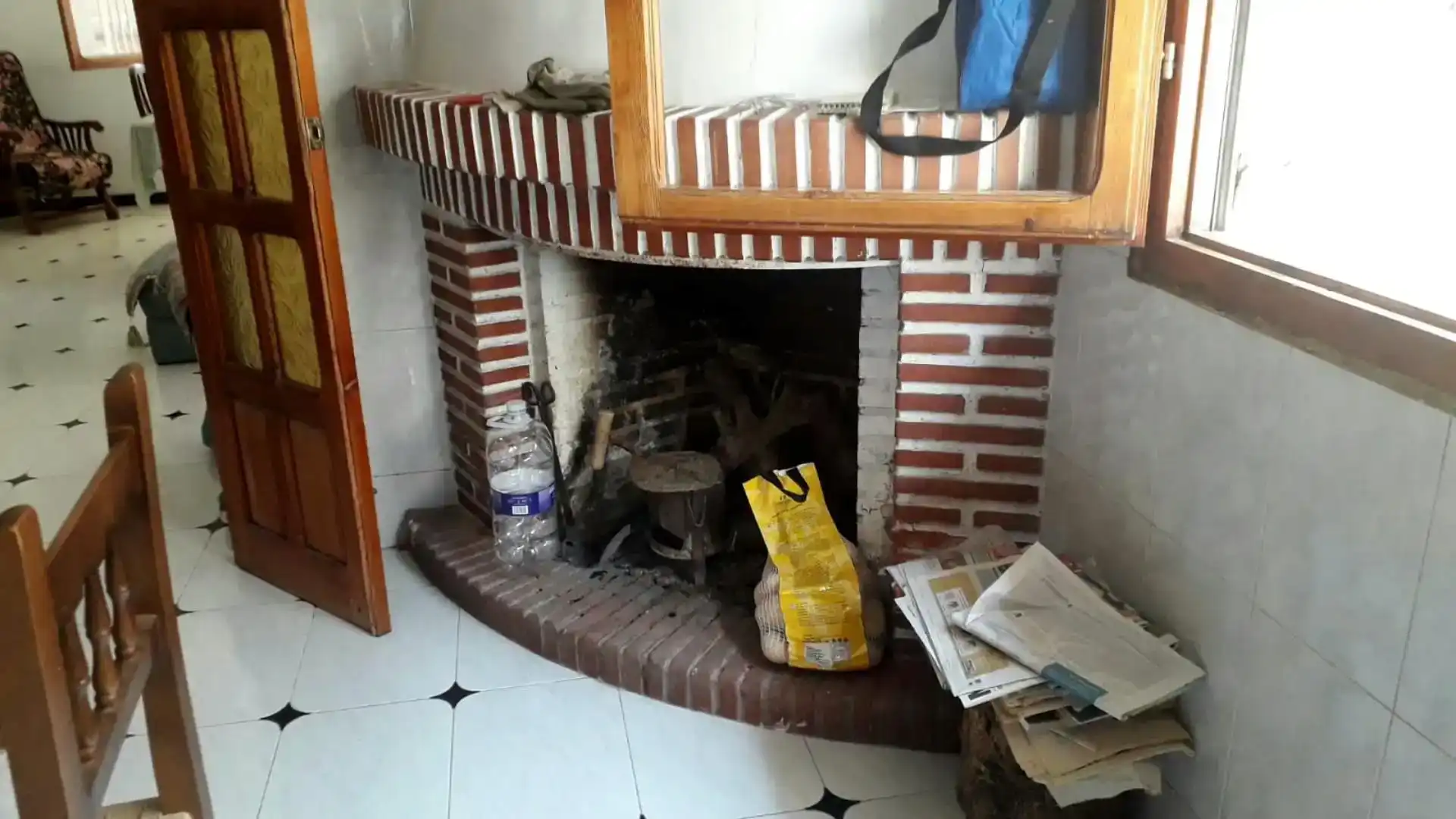 Sala de estar de Piso en venta en Fuente-Tójar con Jardín privado, Trastero y Amueblado
