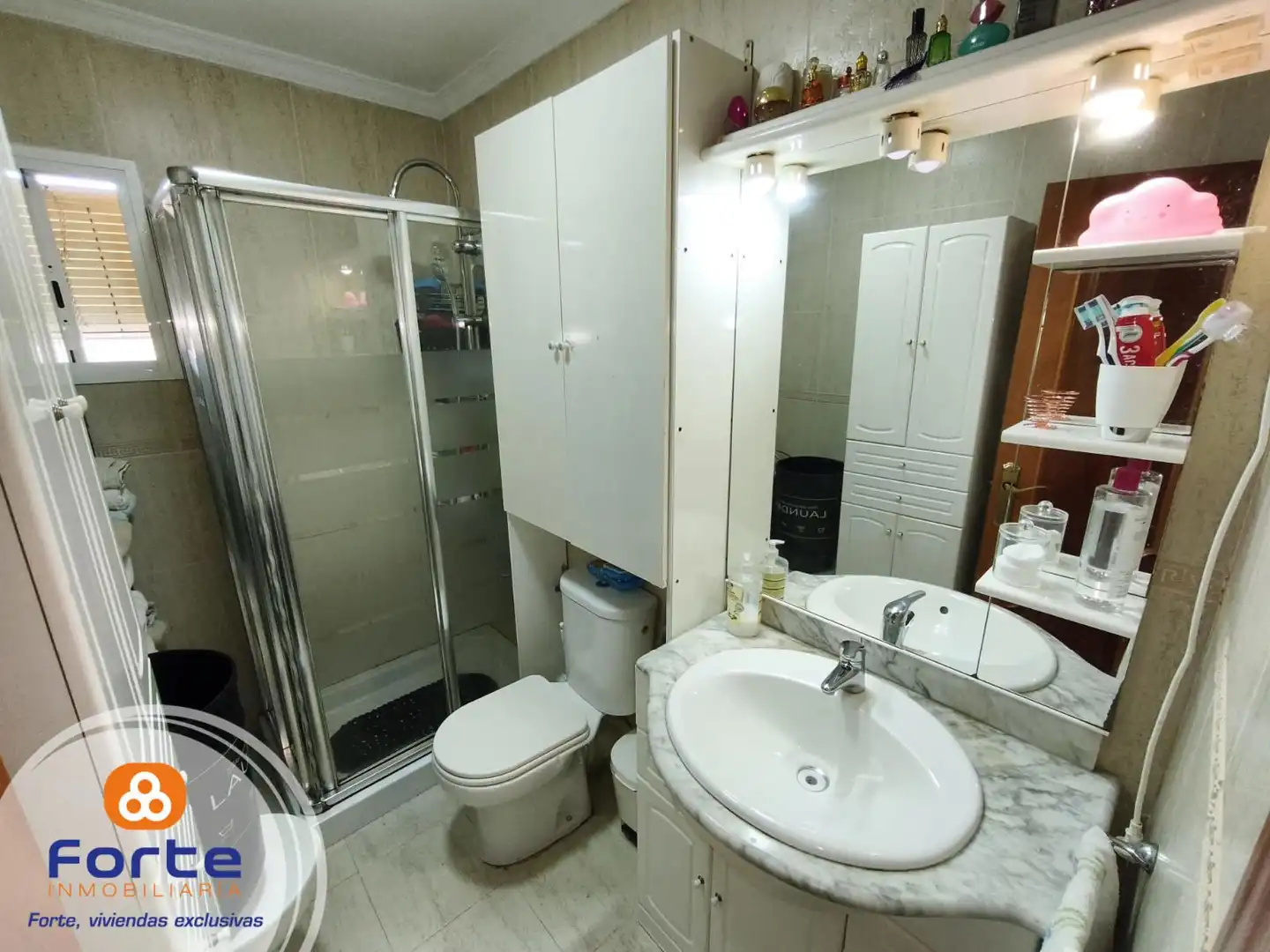Baño de Piso en venta en Córdoba con Aire acondicionado y Calefacción