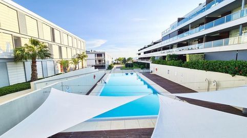 Espectacular Piso de 3 Dormitorios con Terraza de 30 m, Suelo Radiante y Domótica