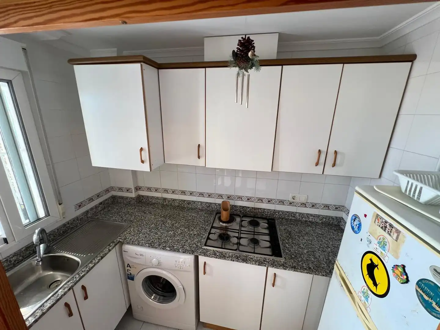 Cocina de Apartamento de alquiler en Torrevieja con Terraza
