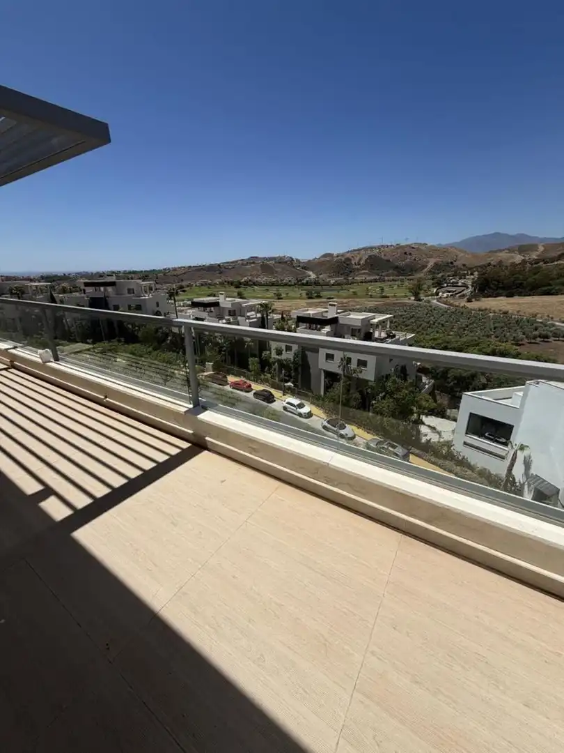 Terrasse von Dachboden zur Miete in Benahavís mit Klimaanlage, Terrasse und Abstellraum