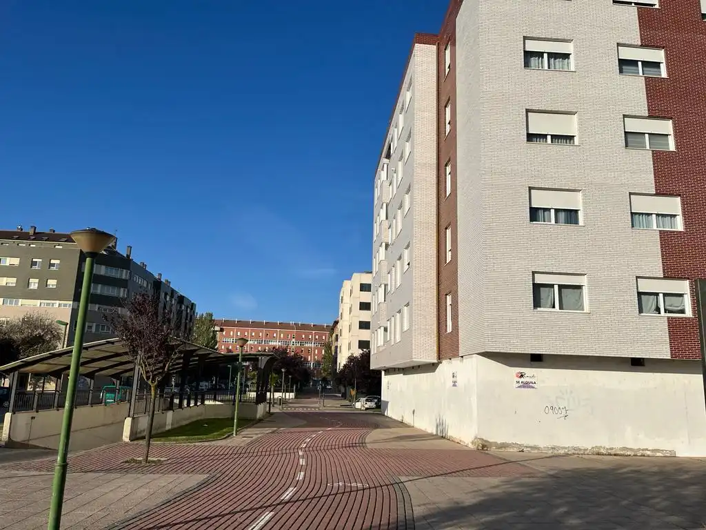 Gewerbefläche zur Miete in De Alfonso Xi, imagen 5