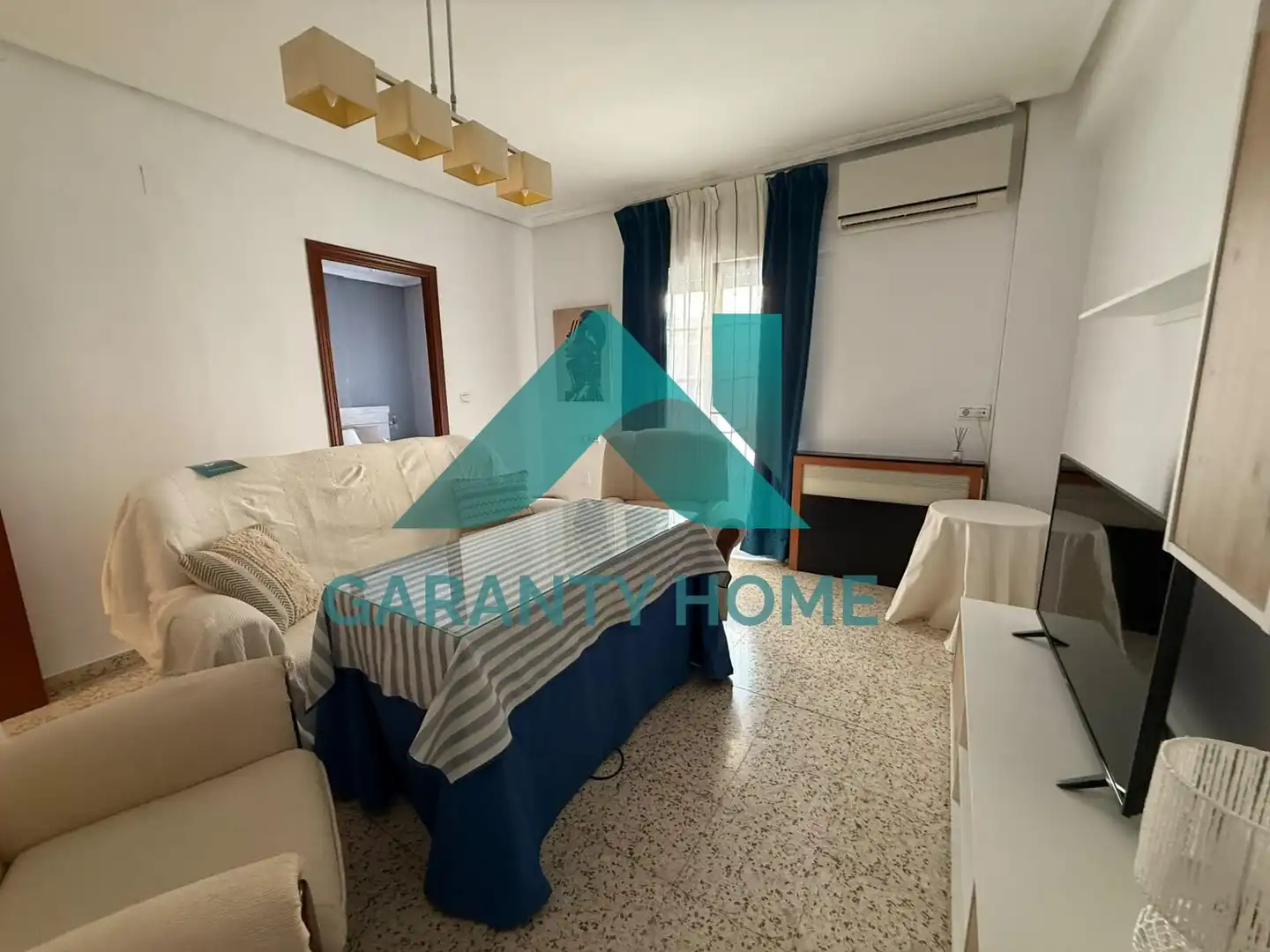 Flat with lift to rent in Casco Antiguo