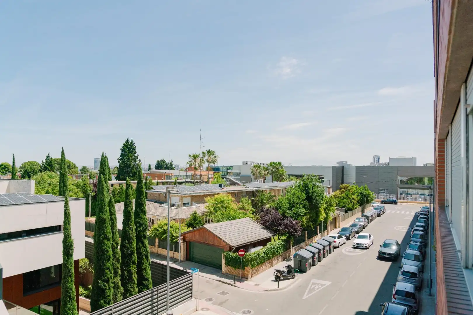 Exterior view of Duplexes for sale in Zaragoza  with Heating, Furnished and Balcony