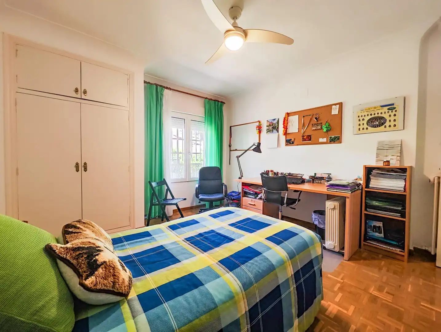 Habitación de Casa o chalet en venta en Puertollano con Aire acondicionado, Calefacción y Jardín privado