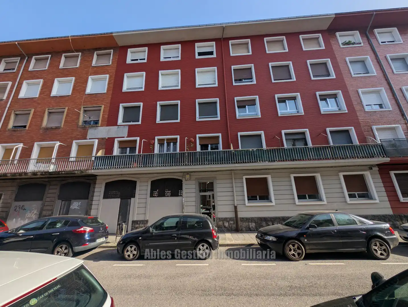 Außenansicht von Wohnung zum Verkauf in Mieres (Asturias) mit Heizung, Parkett und Abstellraum