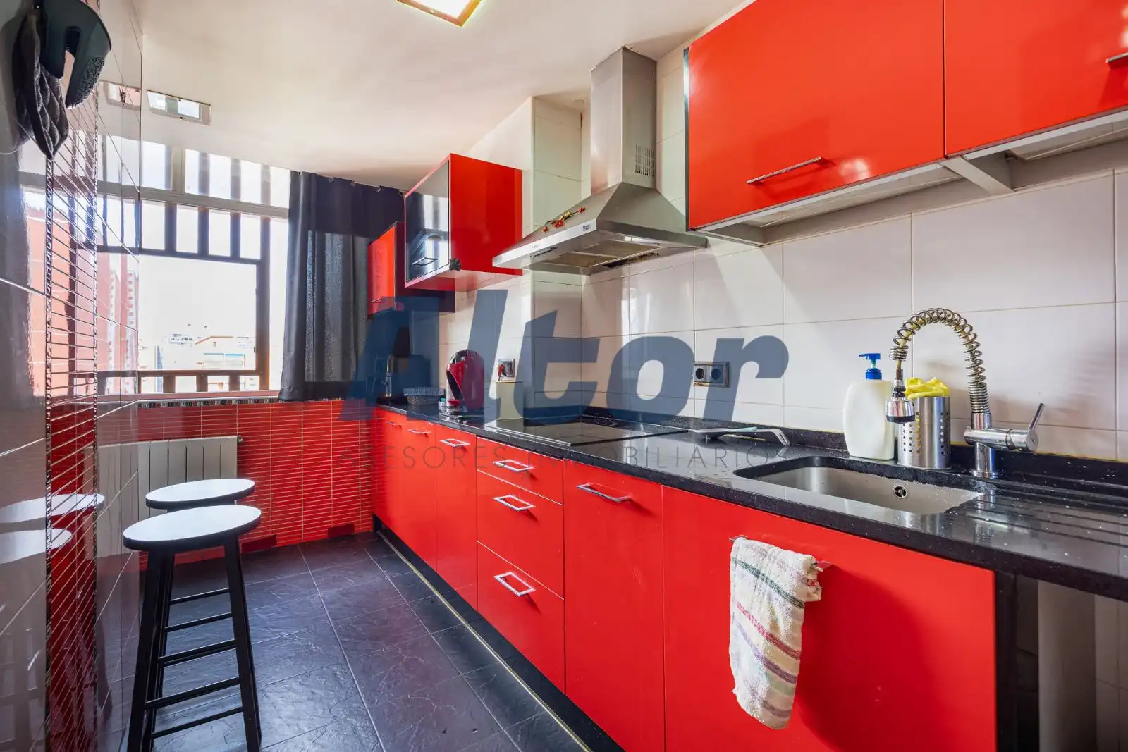 Kitchen of Flat for sale in Fuenlabrada  with Heating, Terrace and Swimming Pool