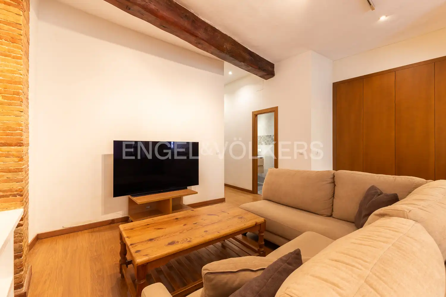 Living room of Flat for rent in Valencia  with Air Conditioner, Heating and Furnished