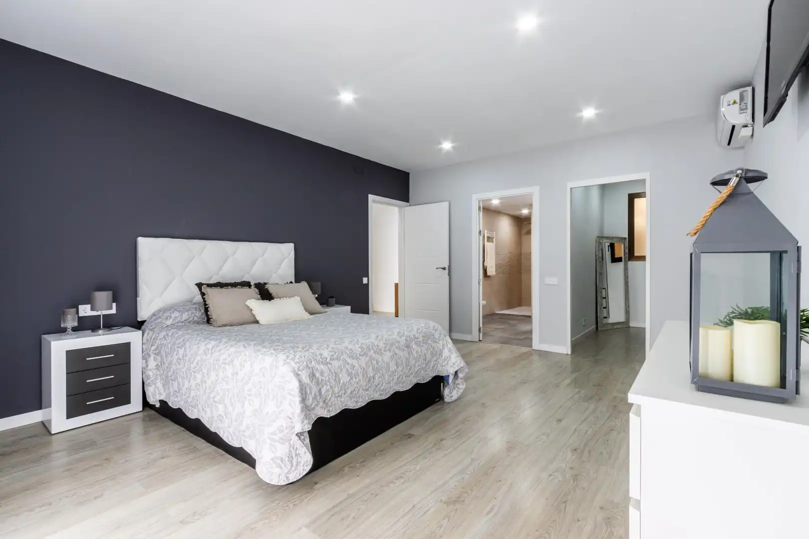 Houses for sale in Eixample