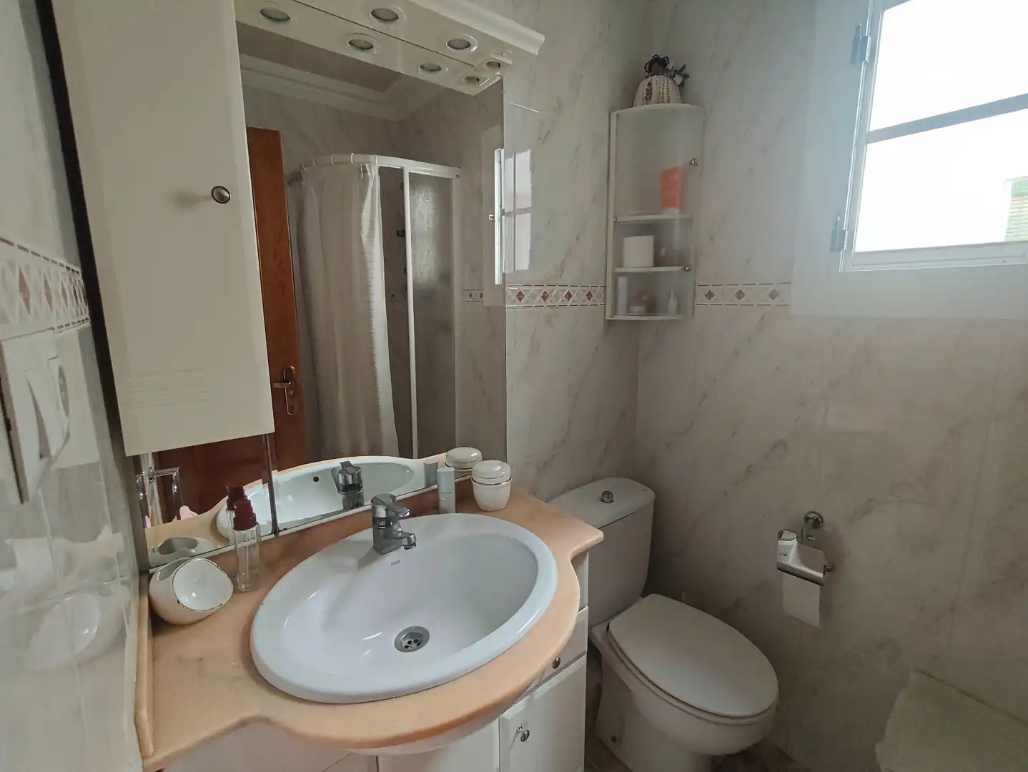 Bathroom of Flat for sale in L'Aldea  with Air Conditioner and Balcony