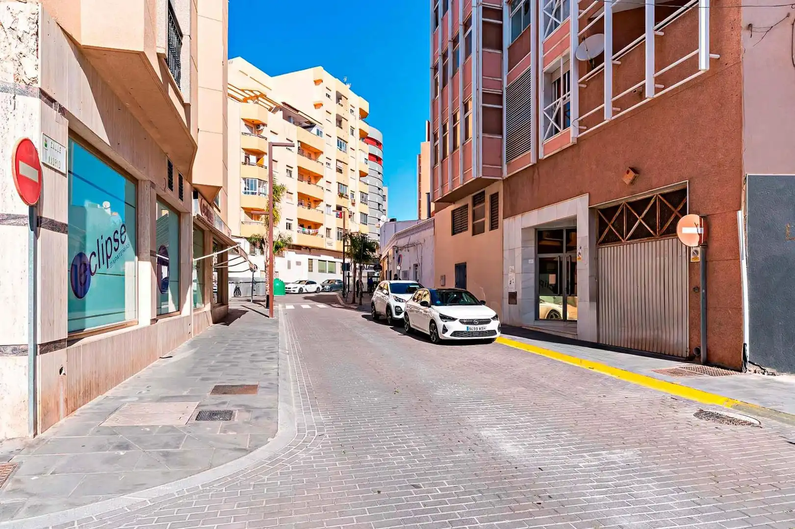 Vista exterior de Àtic en venda en El Ejido amb Aire condicionat, Calefacció i Terrassa