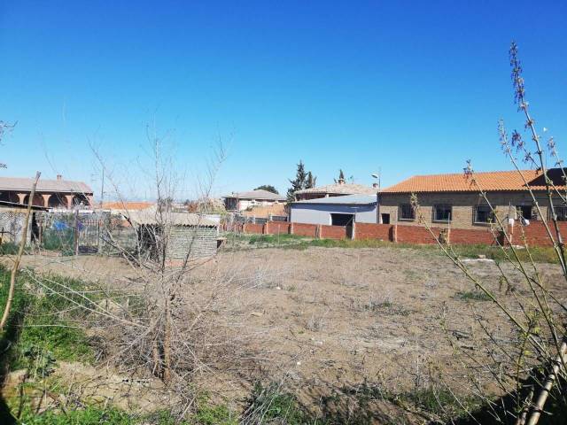 Terreno residencial en Venta en Calle Real en Layos