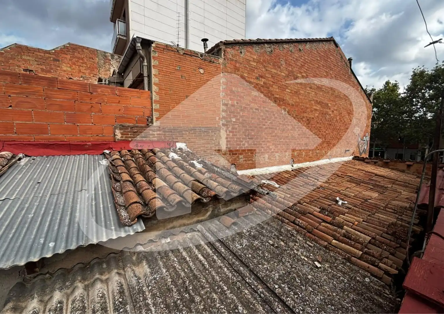 Exterior view of Houses for sale in Sabadell