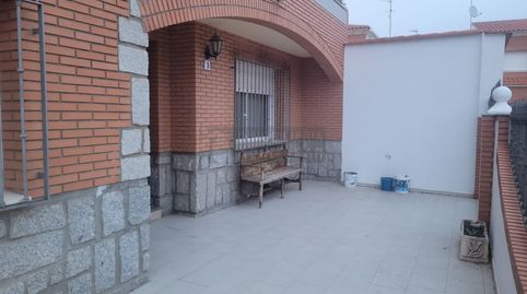 Foto 2 de Casa o xalet en venda a Calle Pozillo, 9, La Puebla de Almoradiel, Toledo