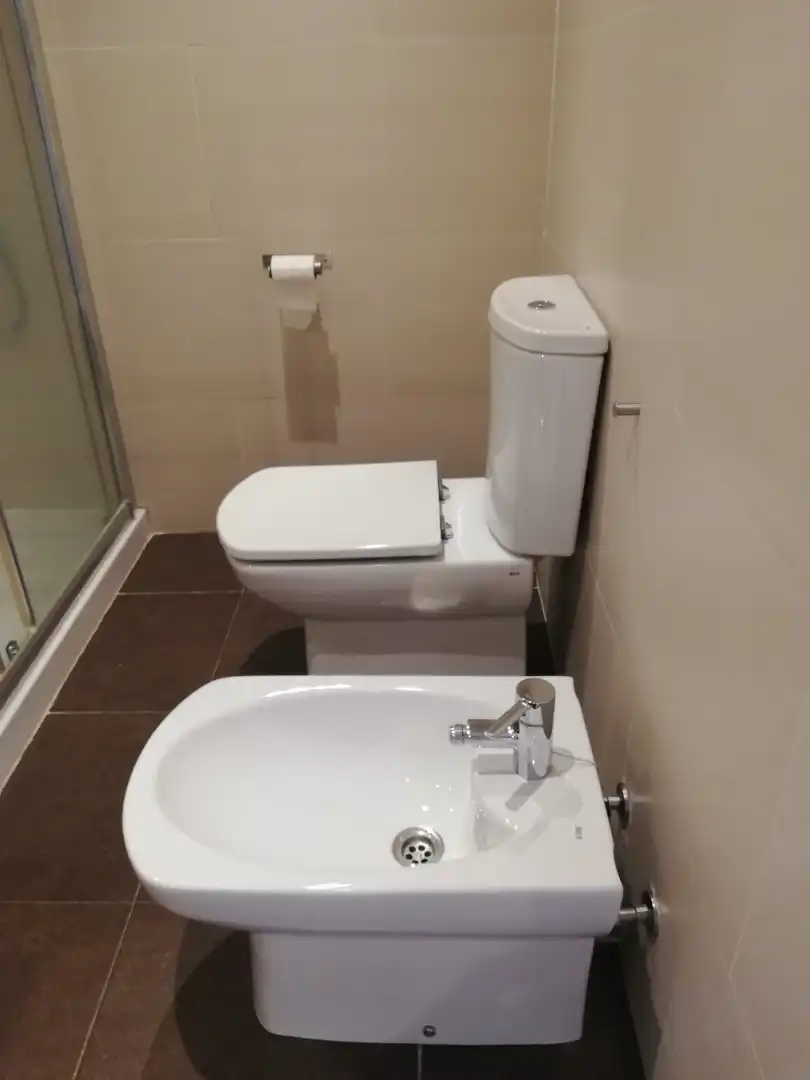 Baño de Apartamento de alquiler en Málaga con Aire acondicionado, Calefacción y Amueblado