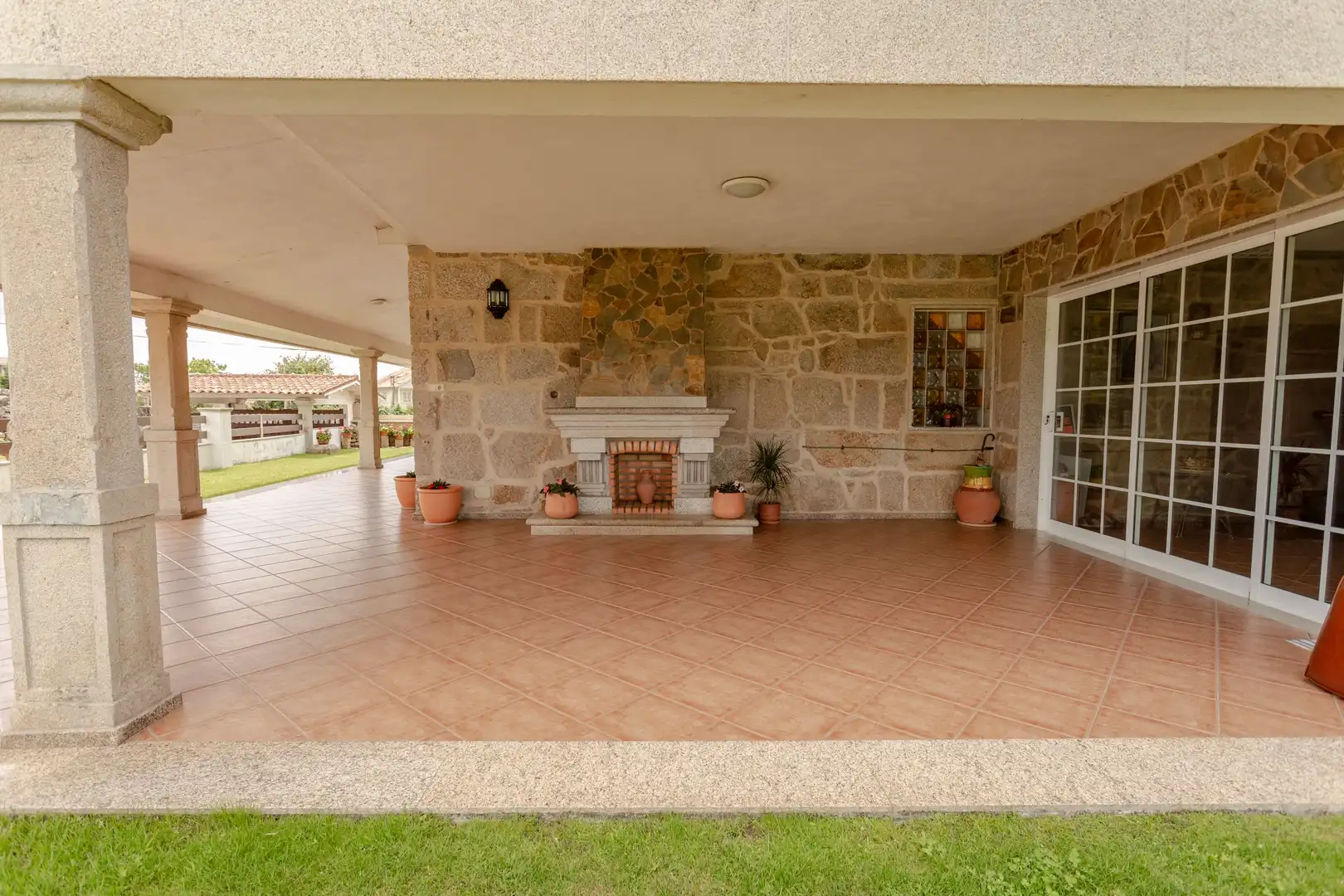 Terraza de Casa o chalet en venta en Vigo  con Calefacción, Jardín privado y Parquet