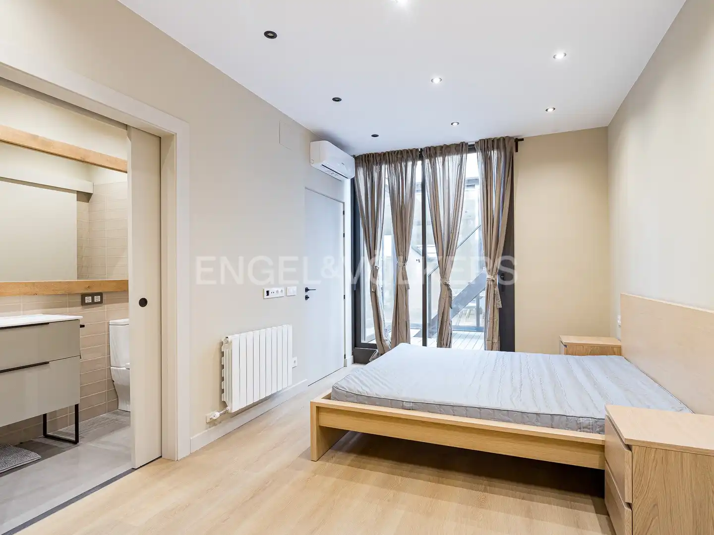 Habitación de Piso de alquiler en Barcelona con Aire acondicionado, Calefacción y Parquet