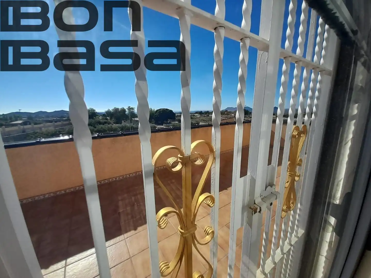 Terrassa de Casa o xalet en venda en Alicante / Alacant amb Aire condicionat, Jardí privat i Piscina