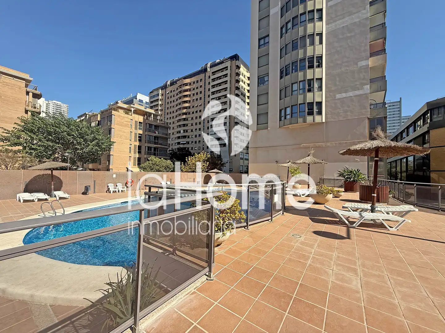 Piscina de Piso de alquiler en Valencia con Aire acondicionado, Calefacción y Terraza