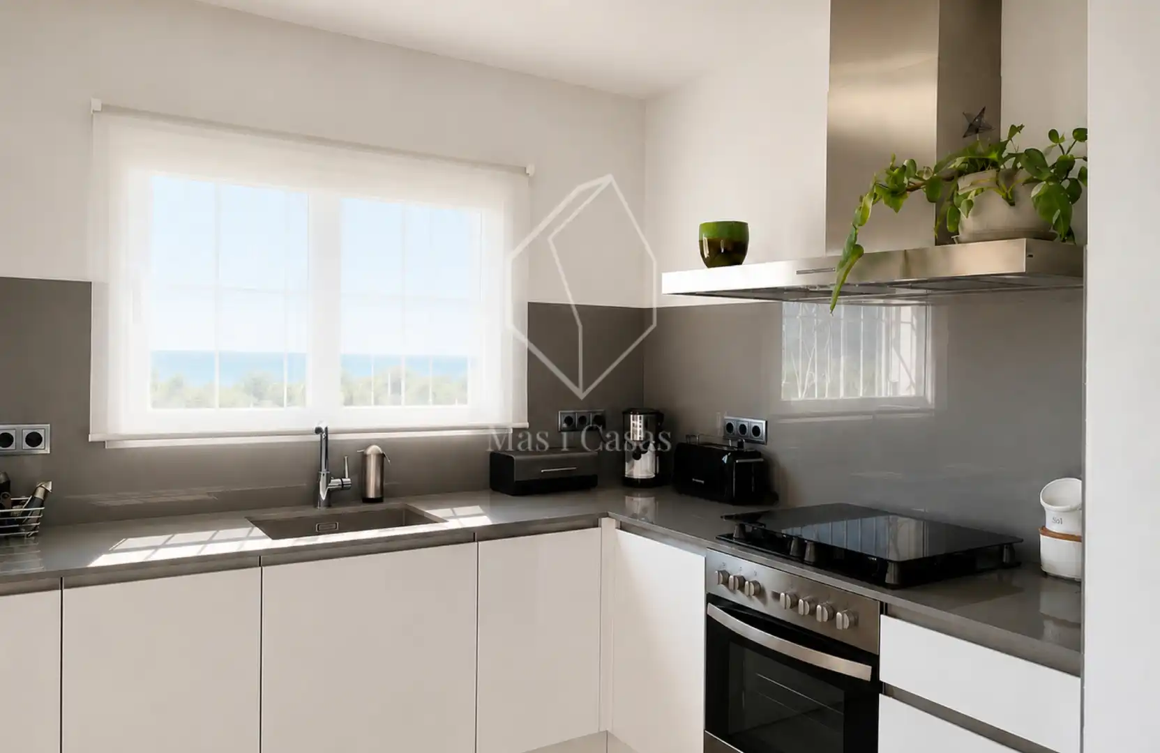 House with terrace for sale in Carrer Vall d'Aran 44, imagen 10