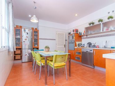 Piso con balcón en venta en Centro