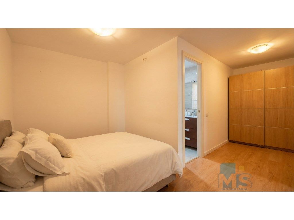 Bedroom of Flat for sale in Errenteria