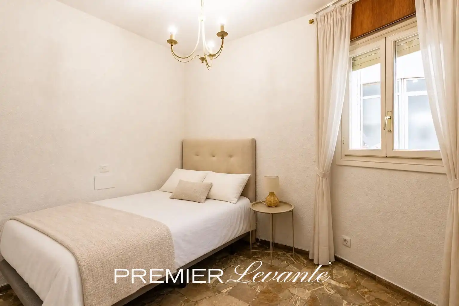 Schlafzimmer von Wohnung zum Verkauf in Alicante / Alacant mit Klimaanlage und Balkon
