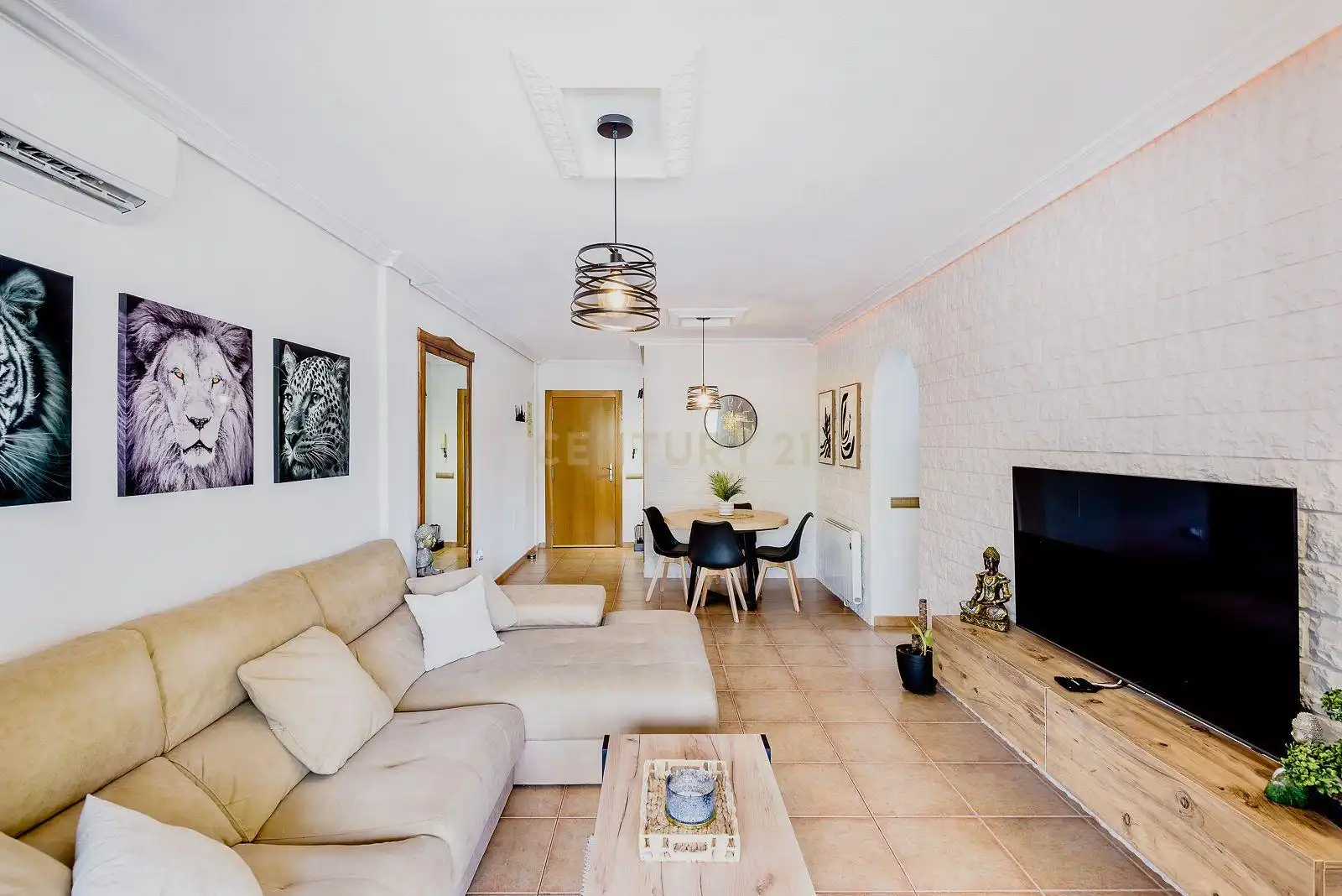 Living room of Flat for sale in Santa Eulària des Riu  with Air Conditioner and Balcony