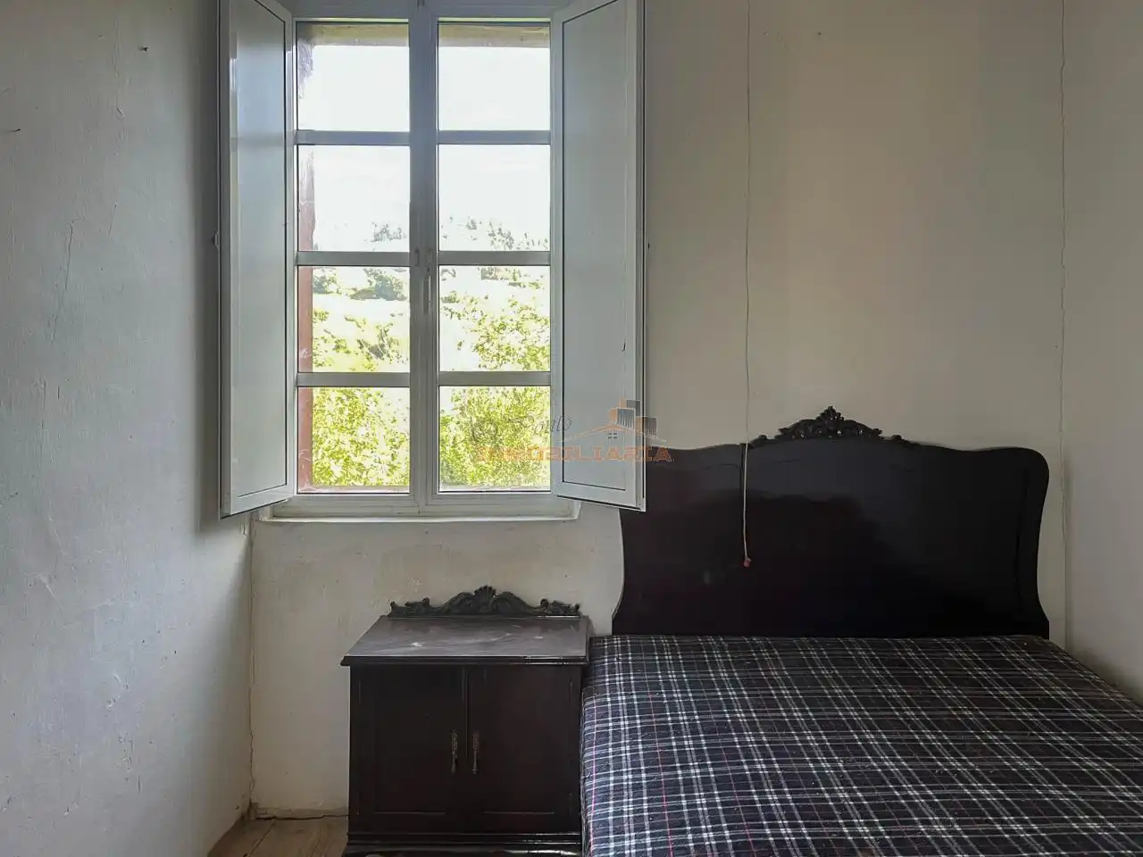 Houses for sale in Sedes - Pedroso - Doso