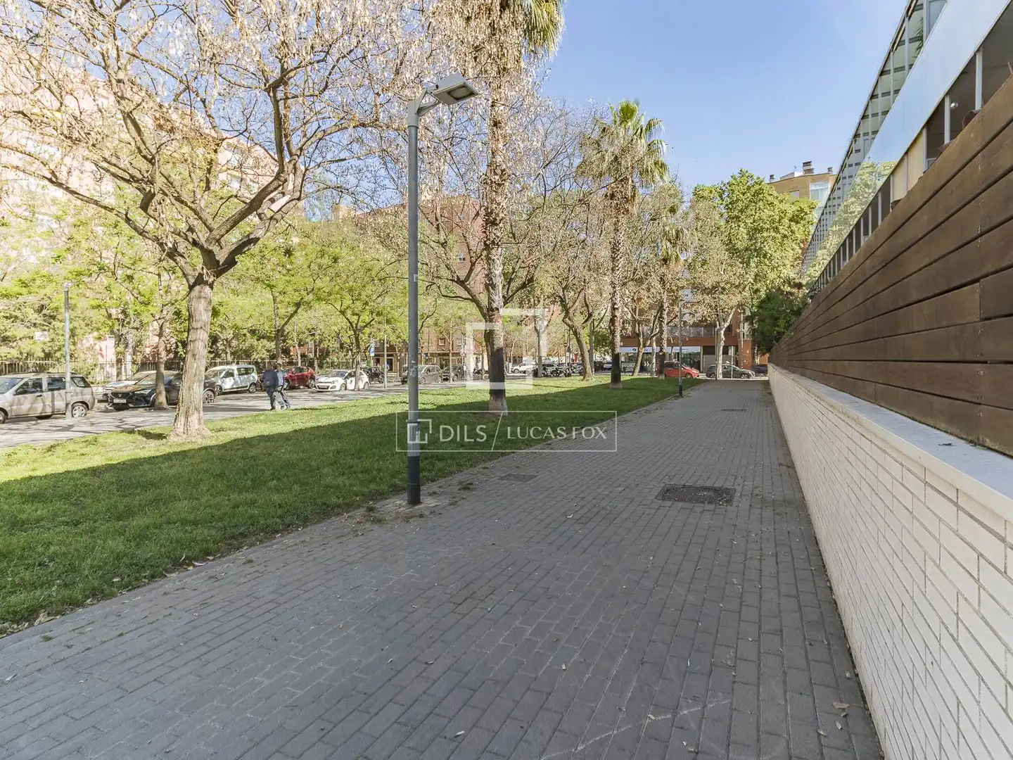 Exterior view of Flat for sale in Barcelona  with Air Conditioner, Terrace and Storage room