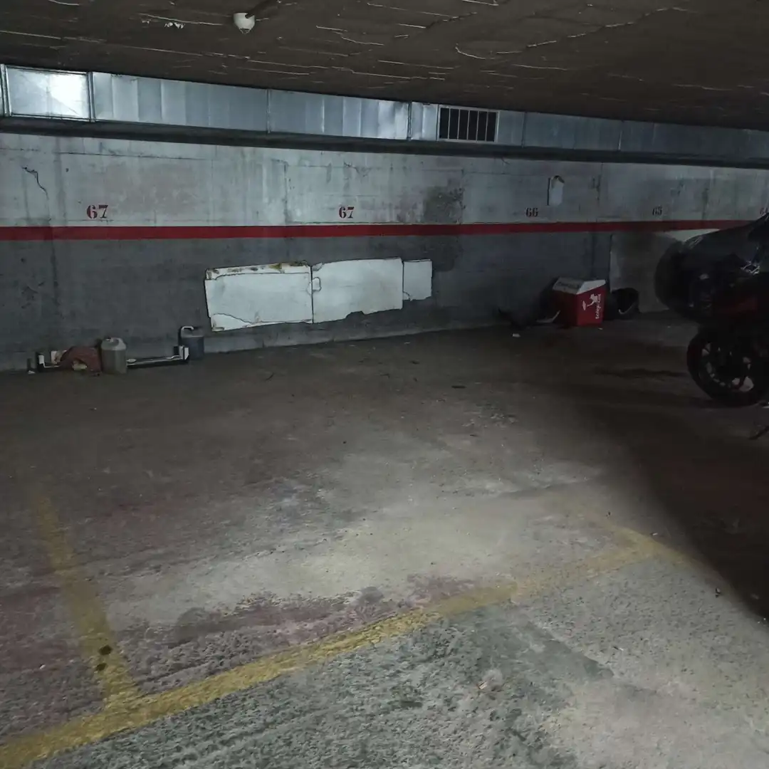 Parcheggio in vendita a Ponent