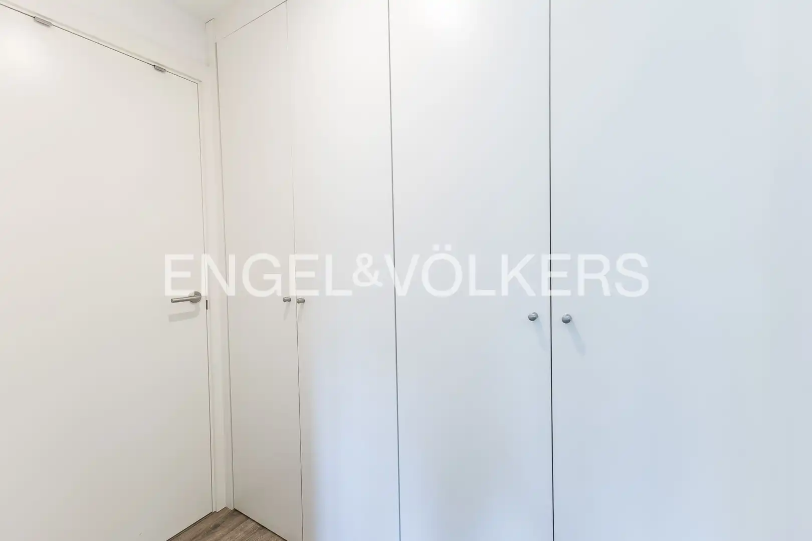 Habitación de Piso en venta en Esplugues de Llobregat con Aire acondicionado, Calefacción y Jardín privado